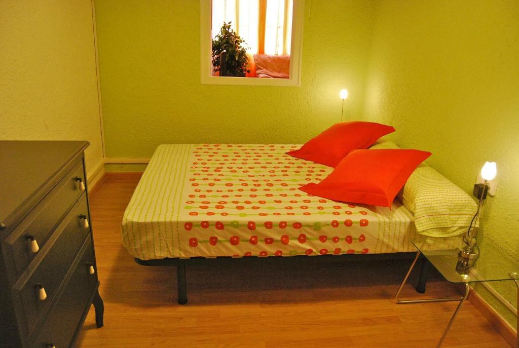 Clot Mirabarna Apartments Barcelona Room photo